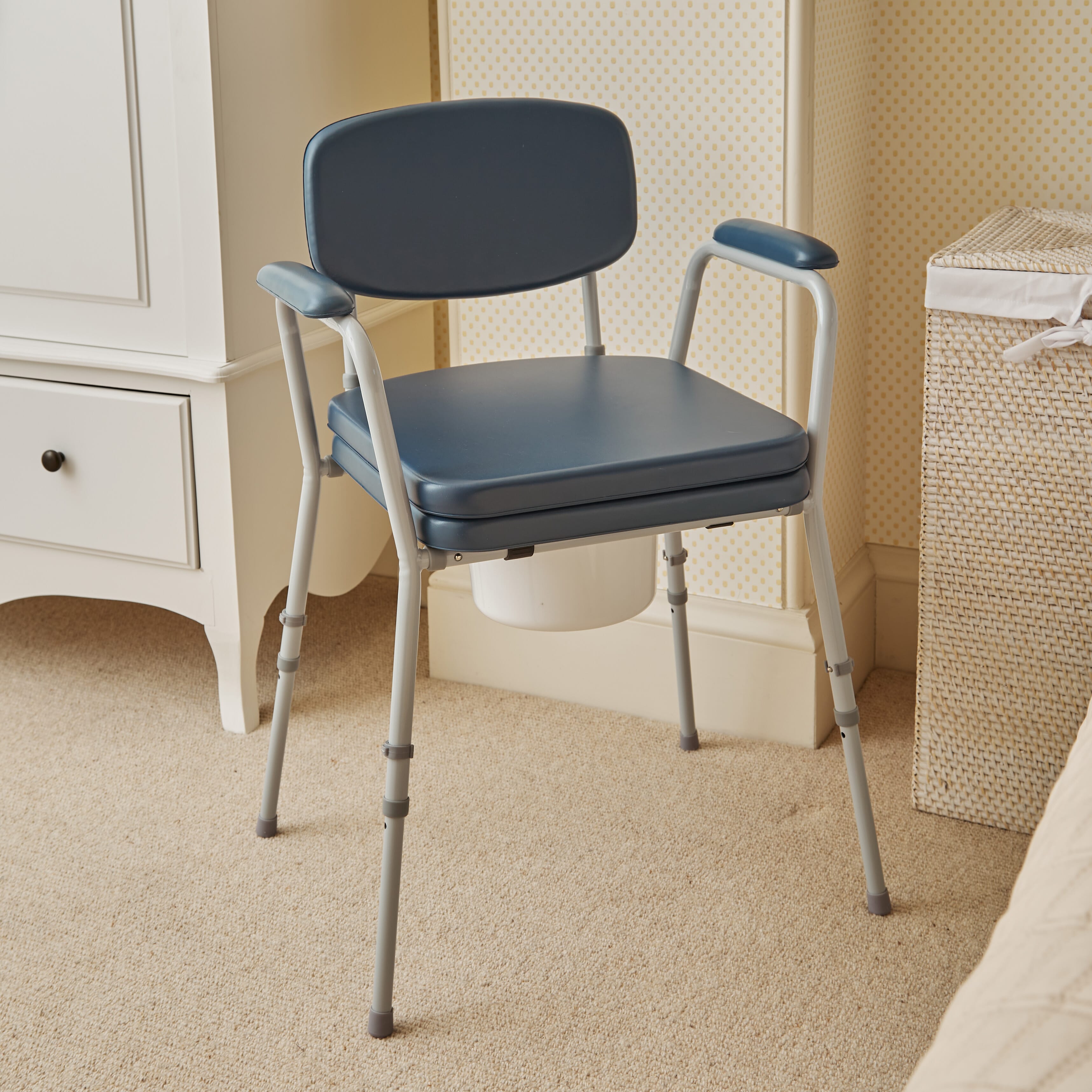 Cane 2024 commode chair