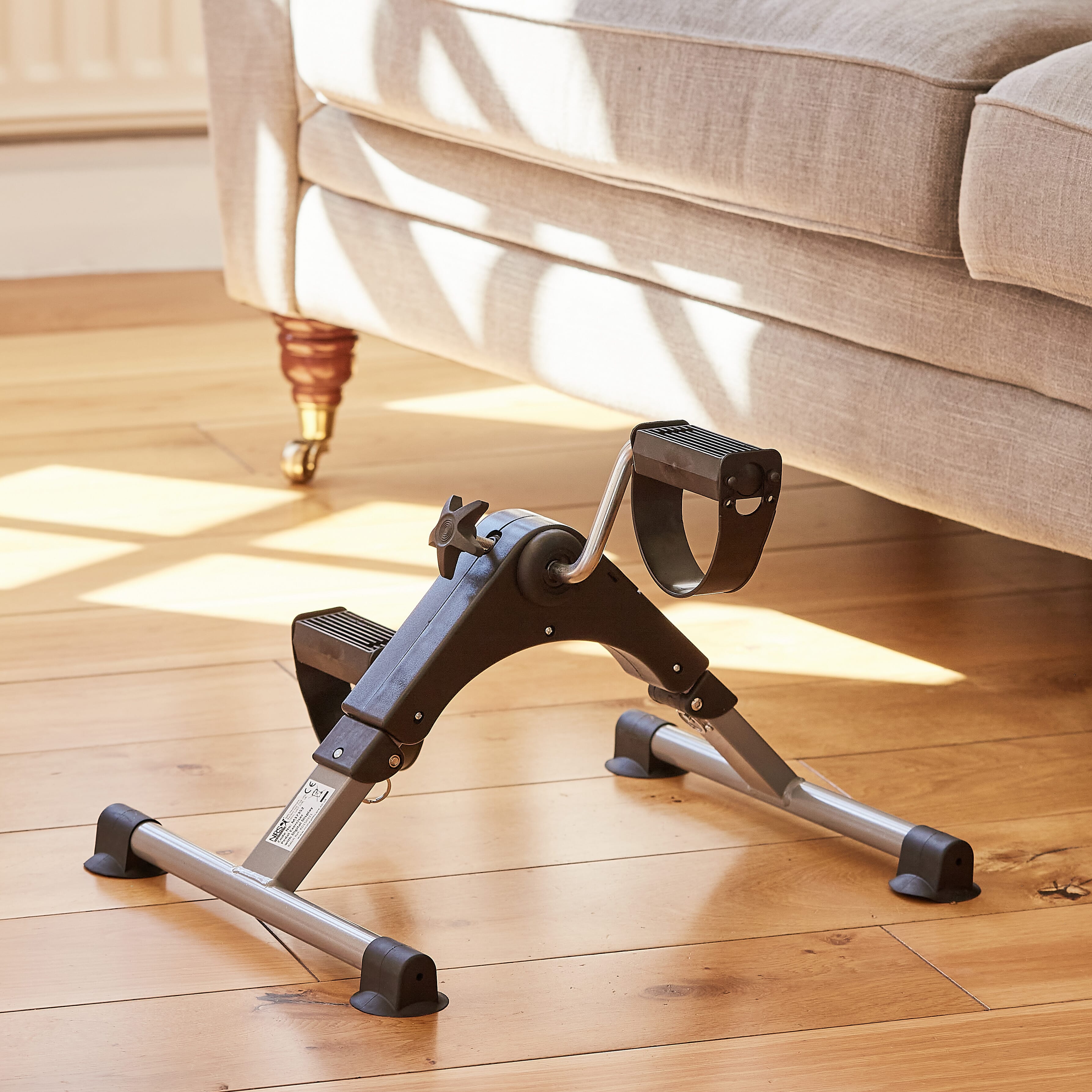 Workout equipment for online elderly