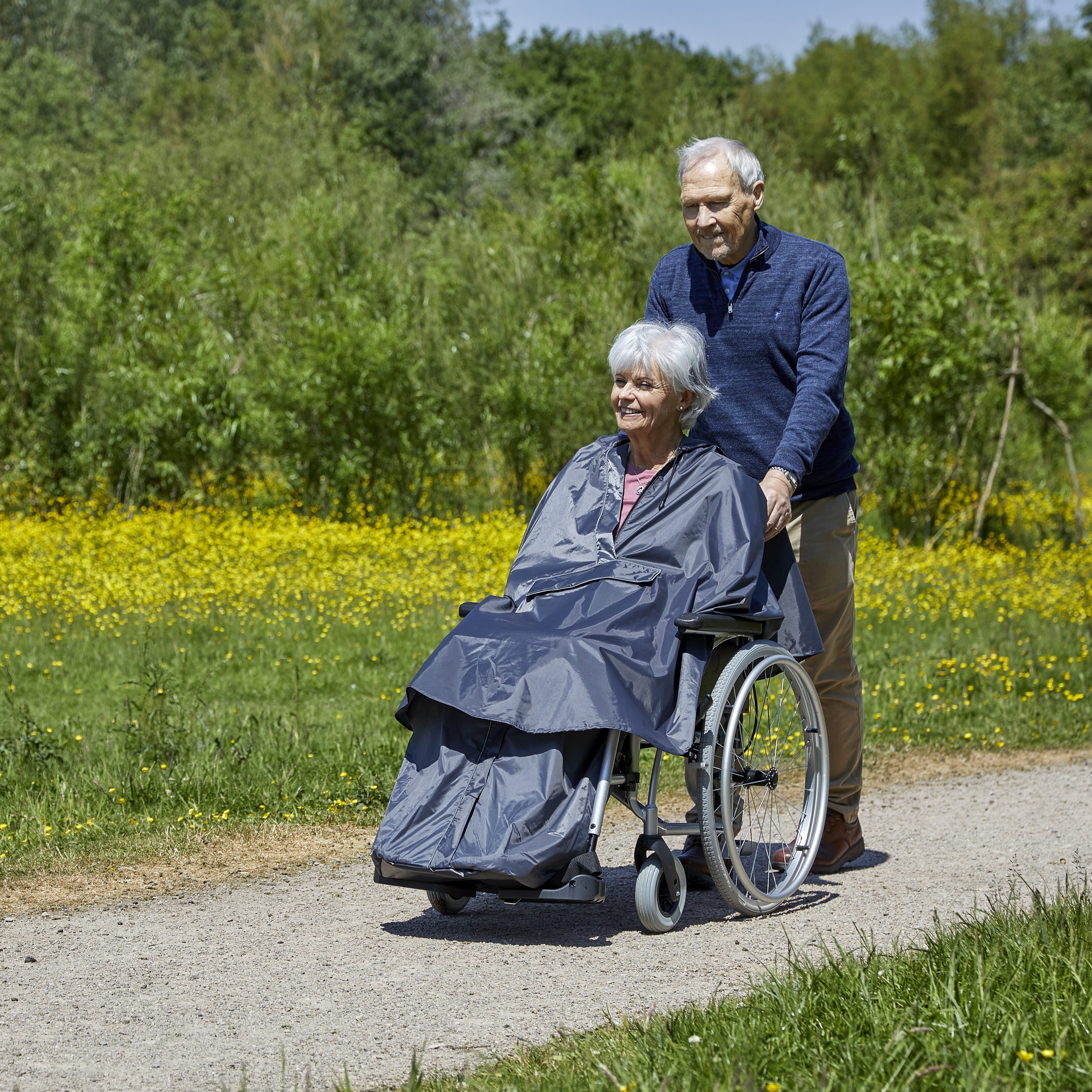 NRS Healthcare Freestyle 3-Rad-Rollator – Leichter & Stylischer Gehrollator In Silber | Höhenverstellbar | 5 Kg