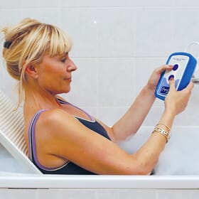 Aquajoy saver bath online lift