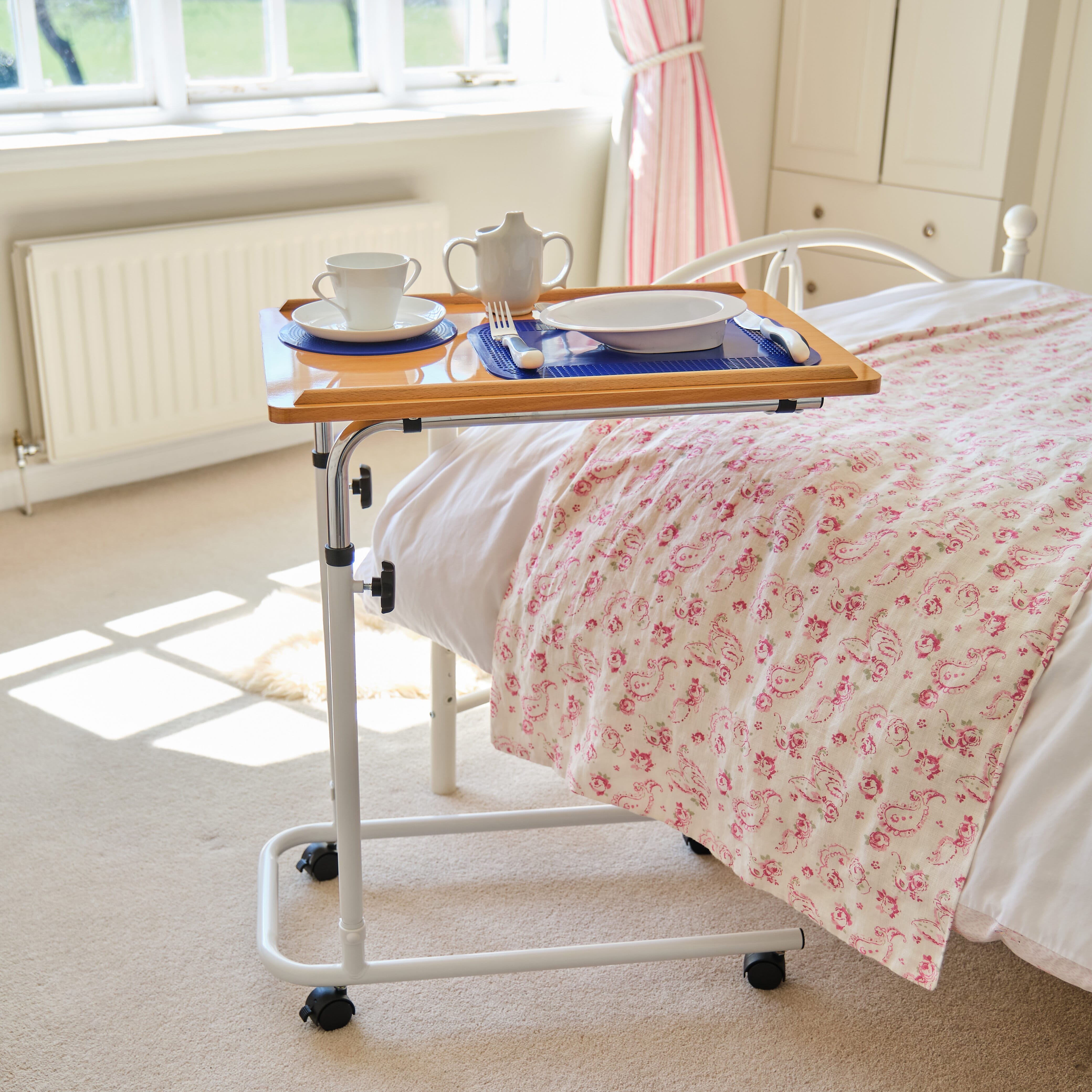 Tray Table for Bed Or Chair to Eat| Lap Desk with Legs | Low Table for  Sitting On The Floor | Folding Table